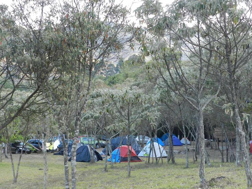 Camping Do Noel - Chales Ξενοδοχείο São Tomé das Letras Εξωτερικό φωτογραφία